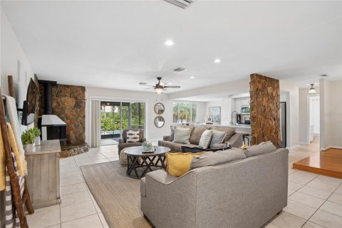 Villa ou maison à vendre à Seminole, Floride: 3 chambres, 159.88 m2 № 2409921 - photo 11