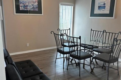 Condominio en alquiler en Kissimmee, Florida, 3 dormitorios, 115.66 m2 № 1903996 - foto 12