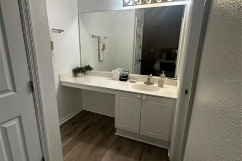Снять в аренду кондоминиум в Киссимми, Флорида 5 комнат, 115.66м2, № 1903996 - фото 14
