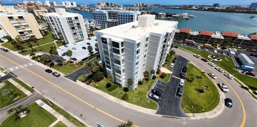 Condo in Clearwater, Florida, 2 bedrooms  № 1796558