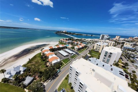 Condo in Clearwater, Florida, 2 bedrooms  № 1796558 - photo 10