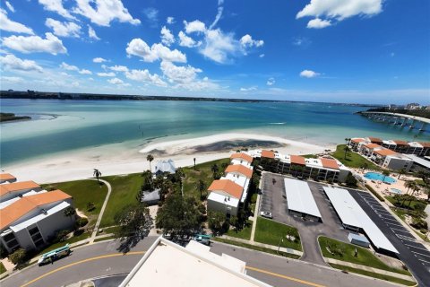 Condo in Clearwater, Florida, 2 bedrooms  № 1796558 - photo 8