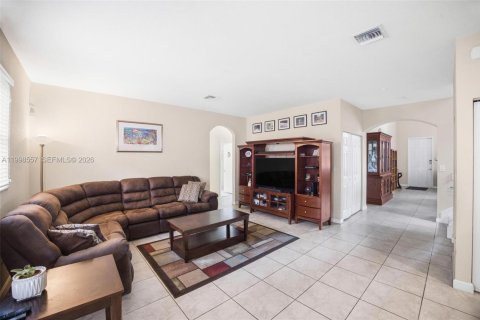 Casa en venta en Homestead, Florida, 4 dormitorios, 271.74 m2 № 2060625 - foto 7