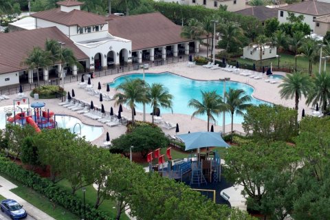 Casa en venta en Homestead, Florida, 4 dormitorios, 271.74 m2 № 2060625 - foto 25