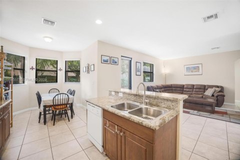 Casa en venta en Homestead, Florida, 4 dormitorios, 271.74 m2 № 2060625 - foto 10
