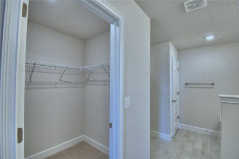 House in Auburndale, Florida 4 bedrooms, 204.38 sq.m. № 1447541 - photo 14