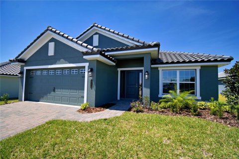 House in Auburndale, Florida 4 bedrooms, 204.38 sq.m. № 1447541 - photo 2