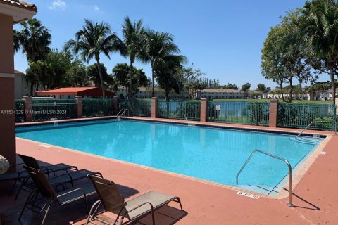 Condominio en venta en Homestead, Florida, 3 dormitorios, 102.1 m2 № 2034941 - foto 4