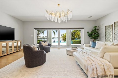 House in Clearwater, Florida 5 bedrooms, 465.07 sq.m. № 1784626 - photo 4