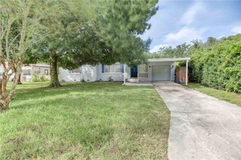 Villa ou maison à Orlando, Floride 2 chambres, 114.36 m2 № 2437365
