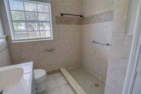 Villa ou maison à louer à Orlando, Floride: 2 chambres, 114.36 m2 № 2437365 - photo 12