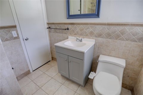 Villa ou maison à louer à Orlando, Floride: 2 chambres, 114.36 m2 № 2437365 - photo 11