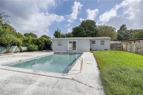 Villa ou maison à louer à Orlando, Floride: 2 chambres, 114.36 m2 № 2437365 - photo 18