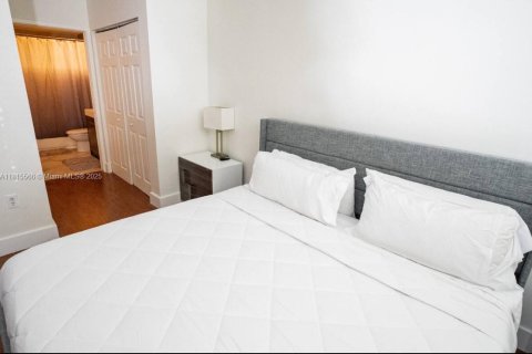 Condo in Aventura, Florida, 2 bedrooms  № 1964853 - photo 17