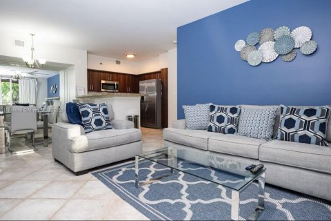 Condo in Aventura, Florida, 2 bedrooms  № 1964853 - photo 2