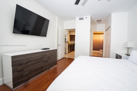 Condo in Aventura, Florida, 2 bedrooms  № 1964853 - photo 12