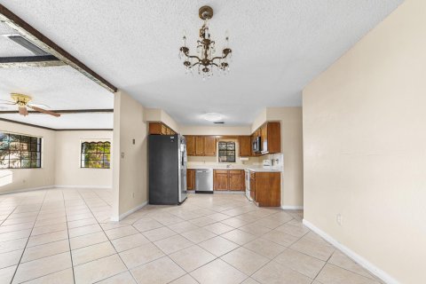Casa en venta en Okeechobee, Florida, 2 dormitorios, 130.16 m2 № 2253949 - foto 16