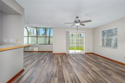 Купить таунхаус в Дейтона-Бич, Флорида 7 комнат, 162.95м2, № 1651070 - фото 7