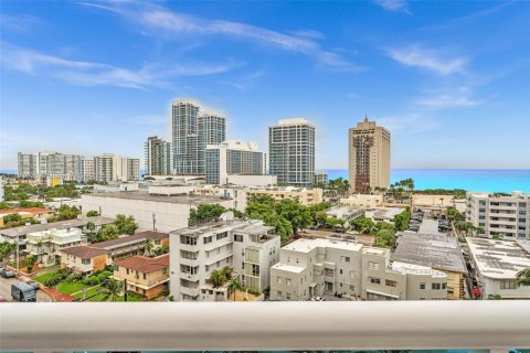 Condominio en venta en Miami Beach, Florida, 1 dormitorio, 84.54 m2 № 1938214 - foto 23