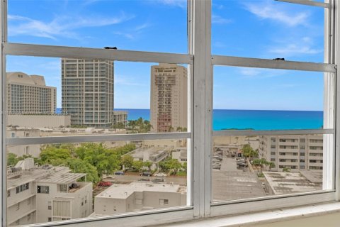 Condominio en venta en Miami Beach, Florida, 1 dormitorio, 84.54 m2 № 1938214 - foto 19