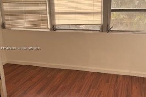 Copropriété à louer à Boynton Beach, Floride: 2 chambres, 89.19 m2 № 2047115 - photo 13