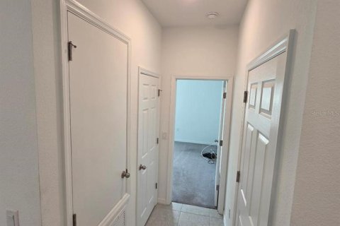 House in Poinciana, Florida 4 bedrooms, 166.57 sq.m. № 2394153 - photo 7