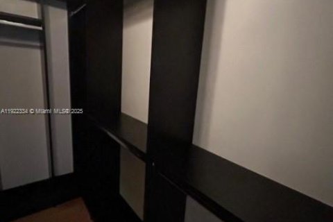 Снять в аренду таунхаус в Хомстед, Флорида 3 спальни, 108.42м2, № 1976277 - фото 21