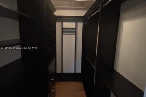 Снять в аренду таунхаус в Хомстед, Флорида 3 спальни, 108.42м2, № 1976277 - фото 19