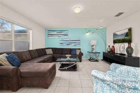Casa en venta en Kissimmee, Florida, 4 dormitorios, 208.66 m2 № 1536533 - foto 12