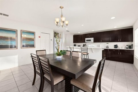 Casa en venta en Kissimmee, Florida, 4 dormitorios, 208.66 m2 № 1536533 - foto 13