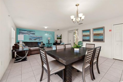 Casa en venta en Kissimmee, Florida, 4 dormitorios, 208.66 m2 № 1536533 - foto 14