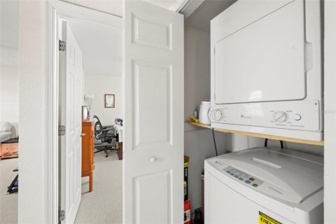 Condo in Gulfport, Florida, 2 bedrooms № 2206460 - photo 18