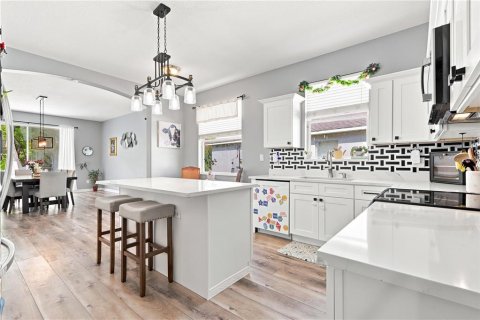 Villa ou maison à vendre à Orlando, Floride: 4 chambres, 181.35 m2 № 2302132 - photo 8