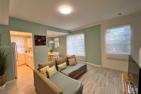 Купить кондоминиум в Майами-Бич, Флорида 2 спальни, 81.94м2, № 1984122 - фото 2