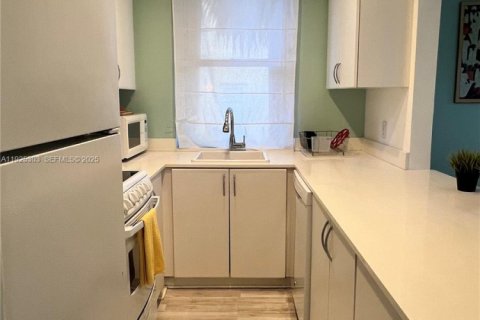 Купить кондоминиум в Майами-Бич, Флорида 2 спальни, 81.94м2, № 1984122 - фото 8