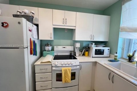 Купить кондоминиум в Майами-Бич, Флорида 2 спальни, 81.94м2, № 1984122 - фото 10