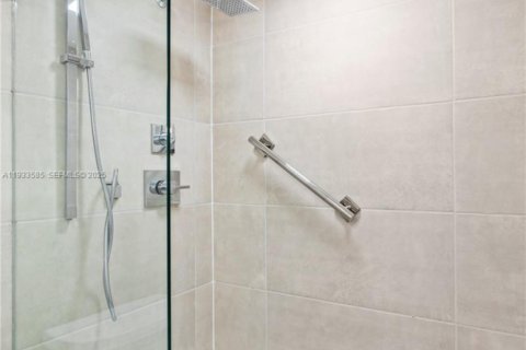 Copropriété à louer à Miami Beach, Floride: 2 chambres, 120.87 m2 № 1992063 - photo 8