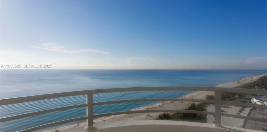 Condo à Miami Beach, Floride, 2 chambres  № 1992063