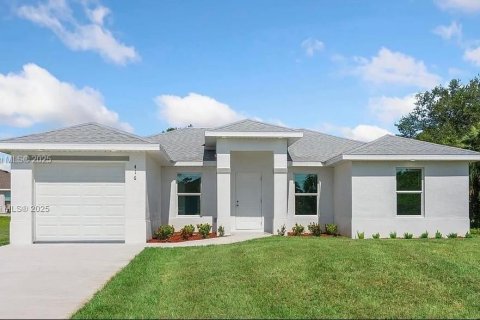 House in Lehigh Acres, Florida 3 bedrooms № 1895696 - photo 16