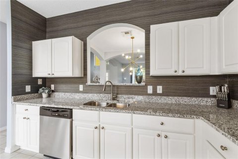 Casa en venta en Kissimmee, Florida, 7 dormitorios, 270.72 m2 № 1839977 - foto 15