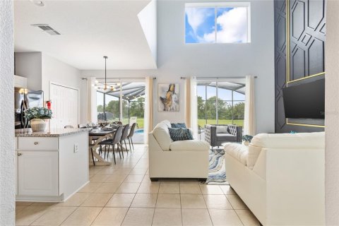 Casa en venta en Kissimmee, Florida, 7 dormitorios, 270.72 m2 № 1839977 - foto 19