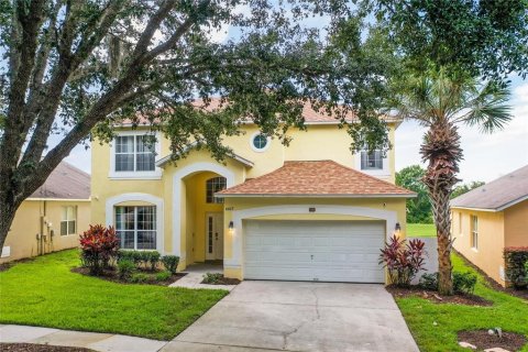 Casa en venta en Kissimmee, Florida, 7 dormitorios, 270.72 m2 № 1839977 - foto 1