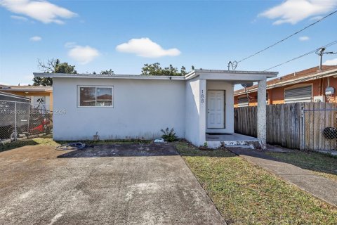 Casa en alquiler en Miami, Florida, 2 dormitorios, 78.78 m2 № 2025444 - foto 17