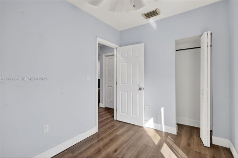 Casa en alquiler en Miami, Florida, 2 dormitorios, 78.78 m2 № 2025444 - foto 10