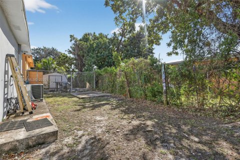 Casa en alquiler en Miami, Florida, 2 dormitorios, 78.78 m2 № 2025444 - foto 19