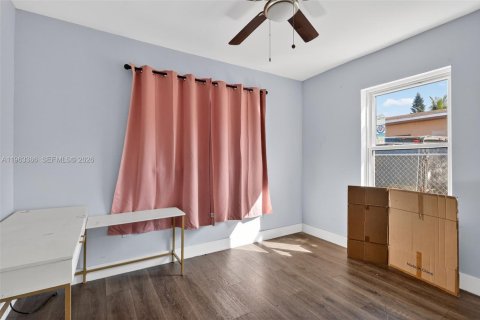 Casa en alquiler en Miami, Florida, 2 dormitorios, 78.78 m2 № 2025444 - foto 6