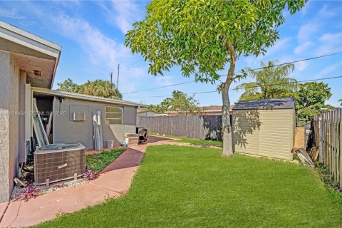 Villa ou maison à vendre à Pompano Beach, Floride: 3 chambres, 101.91 m2 № 1987676 - photo 26