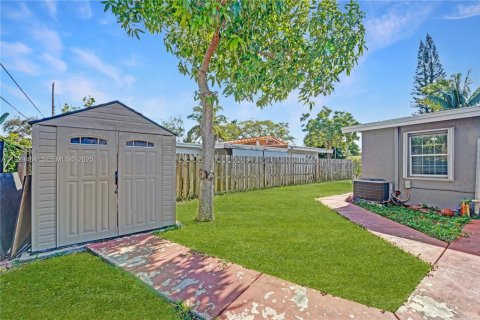 Villa ou maison à vendre à Pompano Beach, Floride: 3 chambres, 101.91 m2 № 1987676 - photo 24