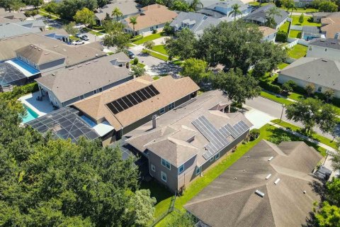 House in Windermere, Florida 4 bedrooms, 290.69 sq.m. № 1888458 - photo 11
