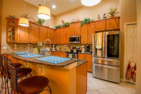 House in Windermere, Florida 4 bedrooms, 290.69 sq.m. № 1888458 - photo 21